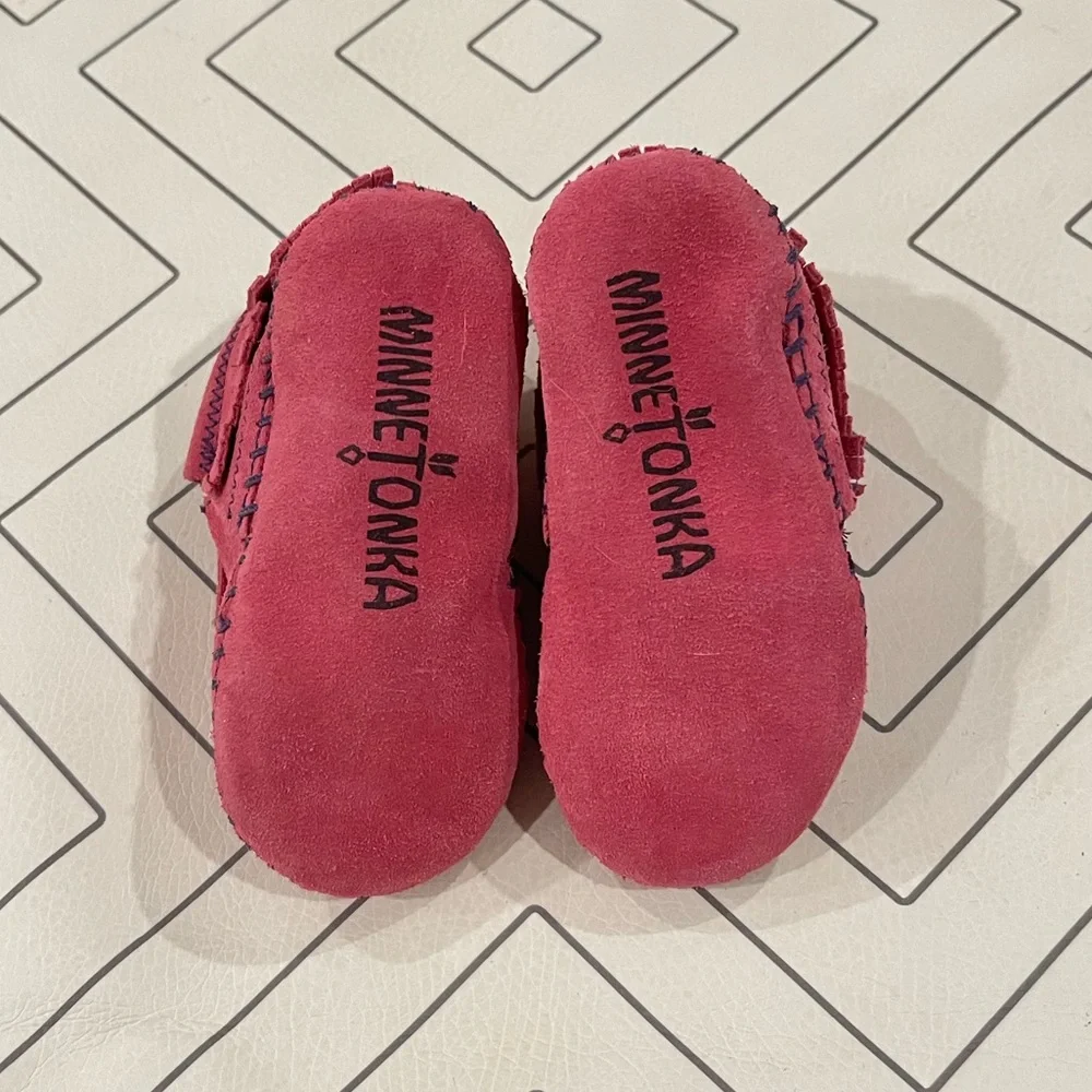 Minnetonka Pink Riley Booties